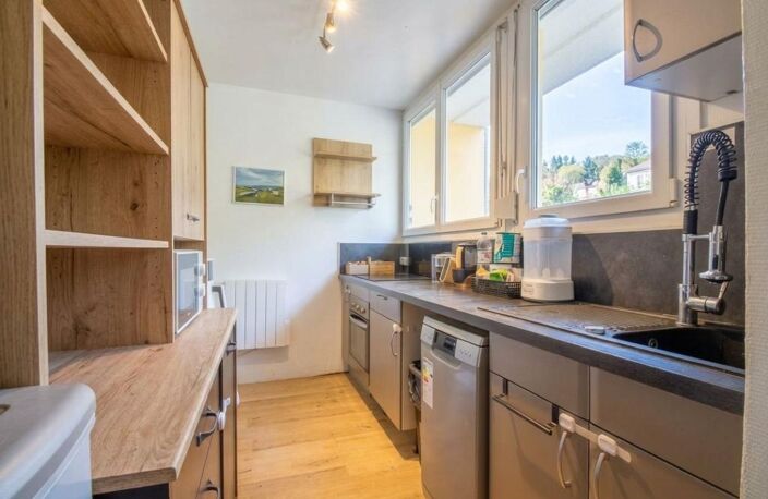 Maison À Vendre avec jardin — photo 3