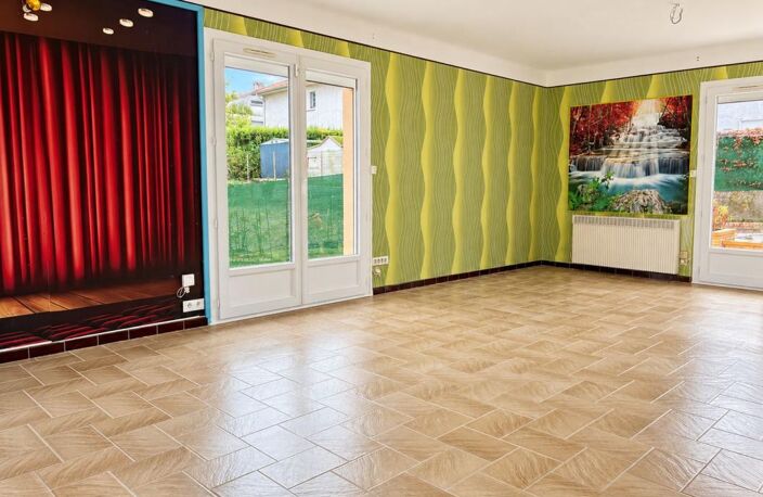 À VENDRE – RAMONVILLE-SAINT-AGNE – MAISON T5 DE 126 M² – TERRAIN DE 807 M² – SOUS-SOL COMPLET – DPE C — photo 2