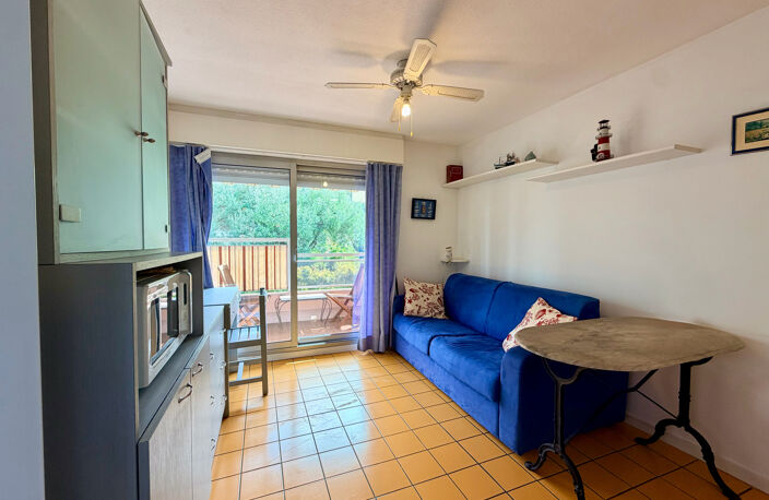 ROQUEBRUNE-CAP-MARTIN   Plage.<br>STUDIO AVEC GRANDE TERRASS — photo 4