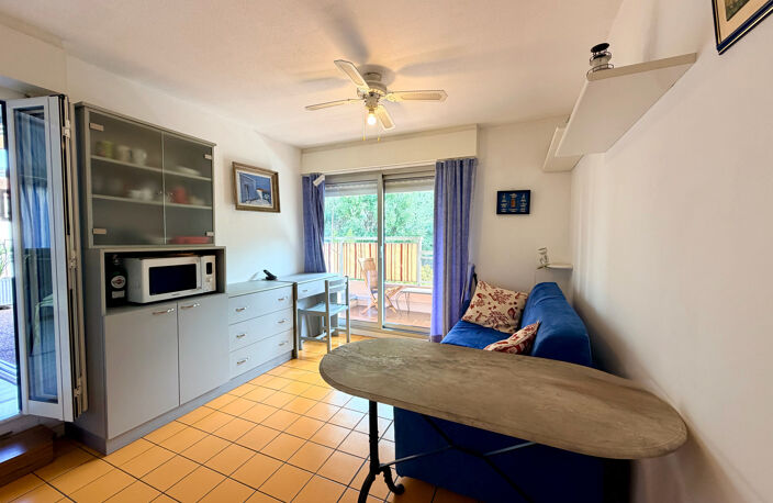 ROQUEBRUNE-CAP-MARTIN   Plage.<br>STUDIO AVEC GRANDE TERRASS — photo 5