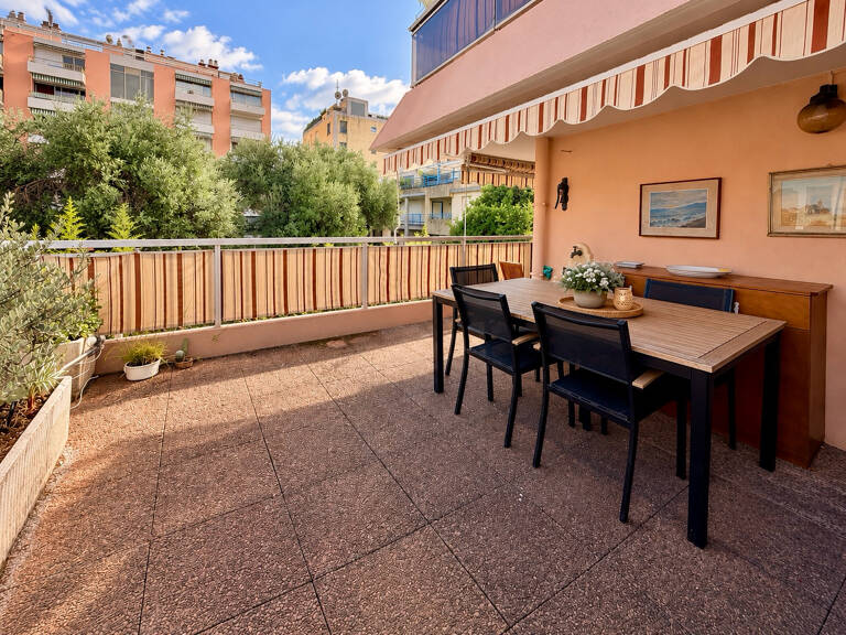 ROQUEBRUNE-CAP-MARTIN   Plage.<br>STUDIO AVEC TERRASSE D'EXC — photo 1