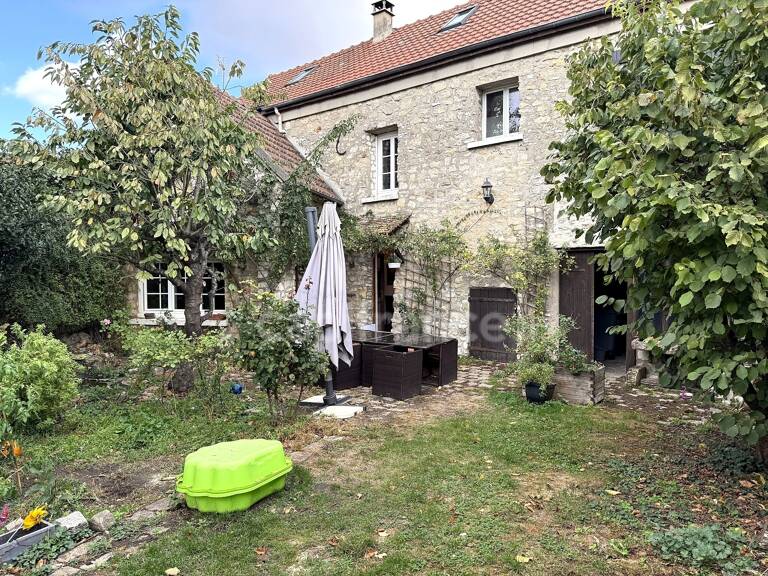 Le Mesnil-Aubry Centre - Maison en pierre de 130m² environ - Jardin sans vis-àvis et Garage — photo 1