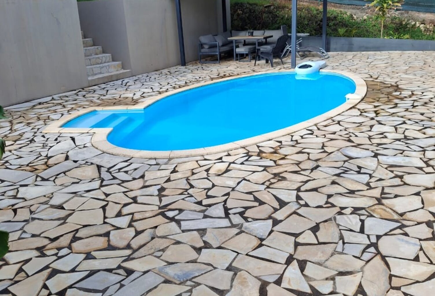 HOUELBOURG, VILLA + DEPENDANCE AVEC PISCINE — photo 1