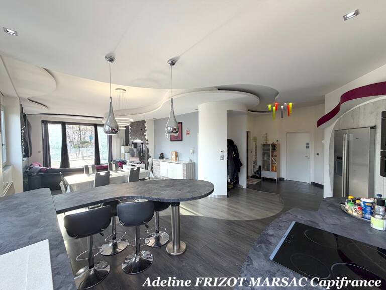 APPARTEMENT PROCHE COURS FAURIEL- 130M2 - 3 CHAMBRES - PARKING - TERRASSE 50M2 — photo 1