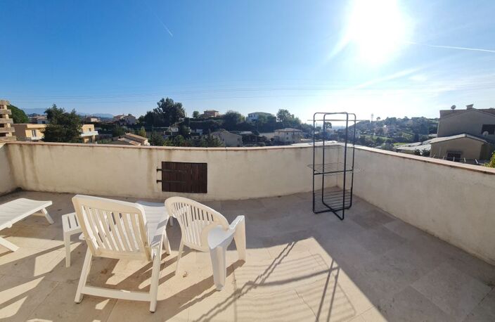 Maison de 65m2 à louer sur La Gaude — photo 2