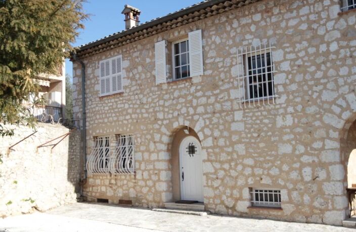 Maison de 220m2 à louer sur Vence — photo 3