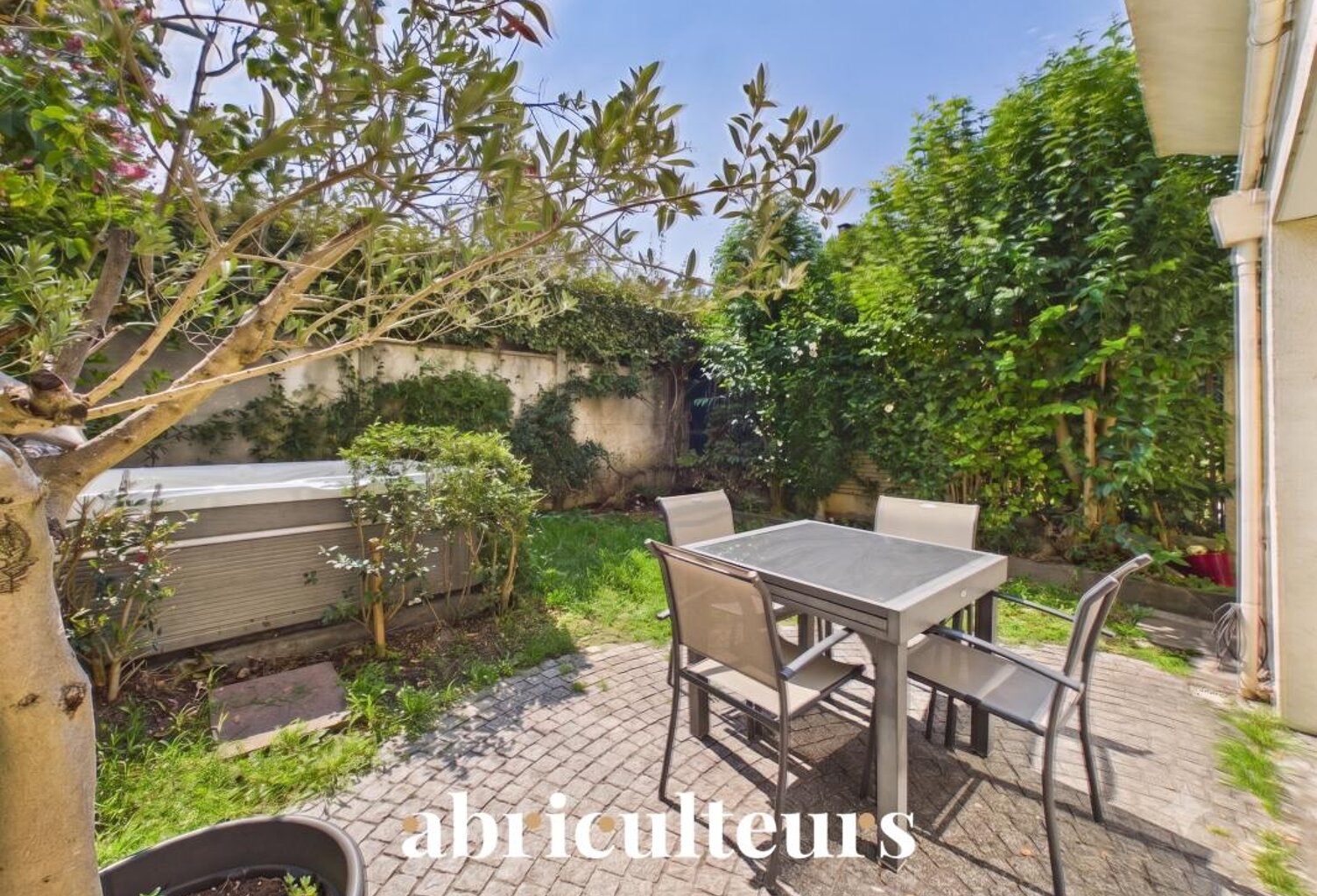 Rare: Appartement avec jardin à vendre aux Chartrons (Bordeaux 33300) — photo 1