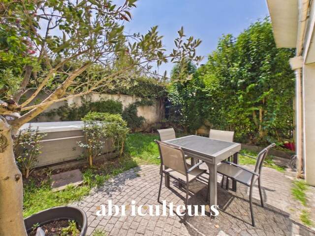 Rare: Appartement avec jardin à vendre aux Chartrons (Bordeaux 33300) — photo du bien