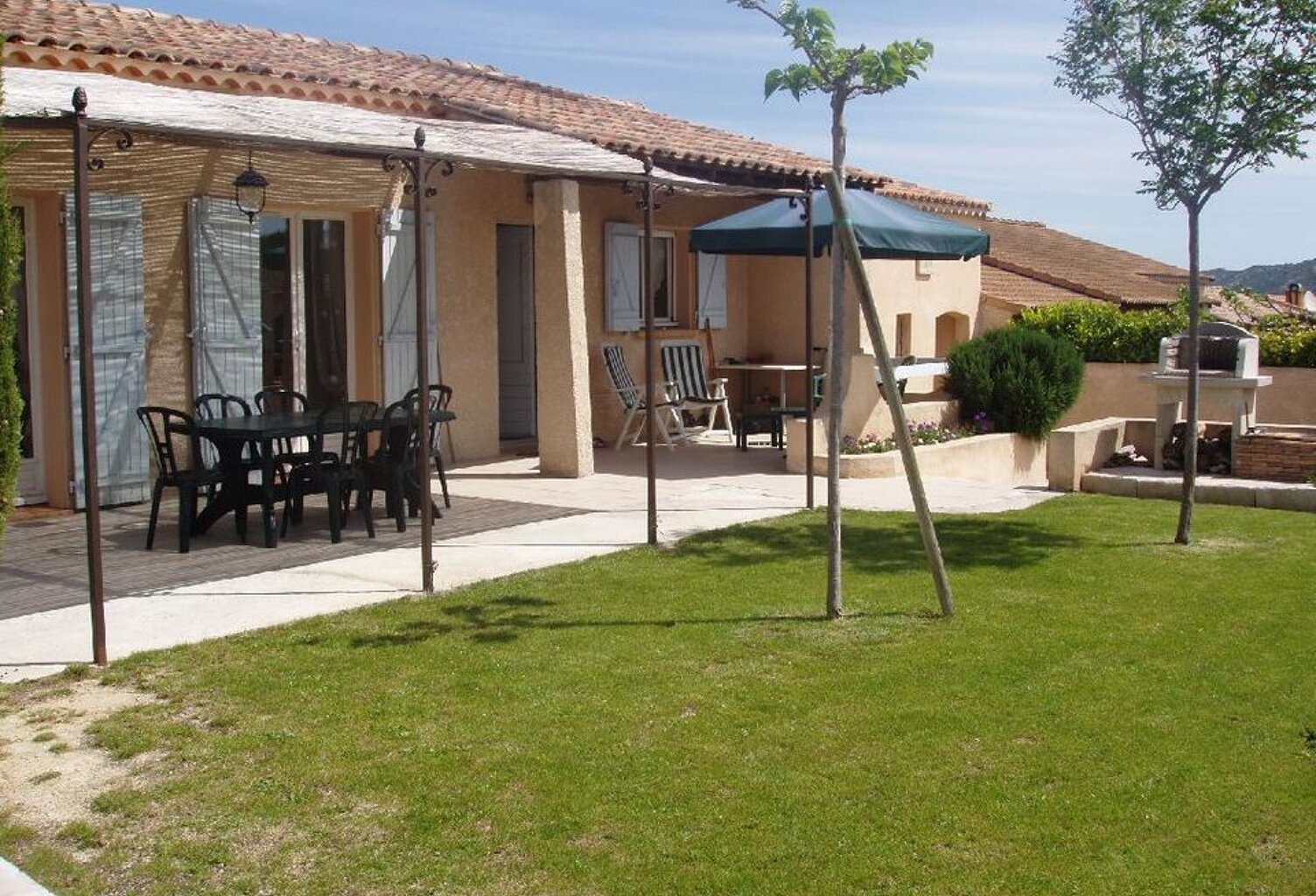 Maison de 133m2 à louer sur Vernègues — photo 1