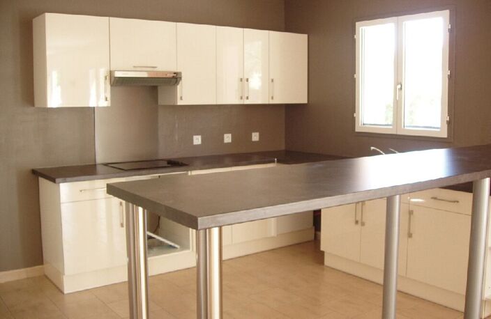 Maison de 133m2 à louer sur Vernègues — photo 5
