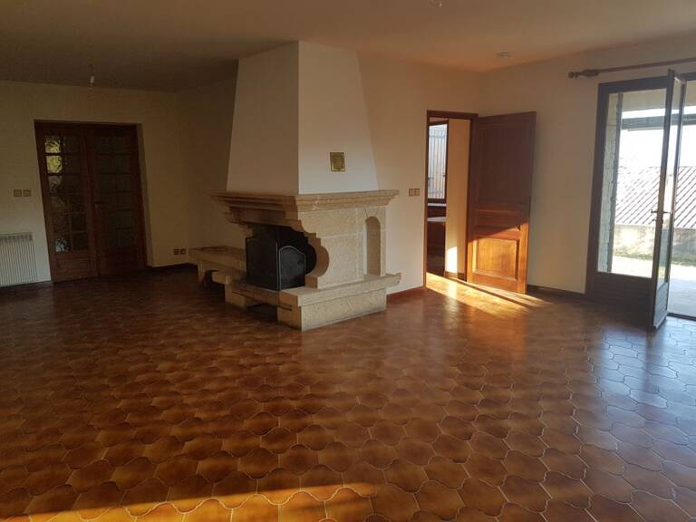 Maison de 135m2 à louer sur Sauveterre — photo 1