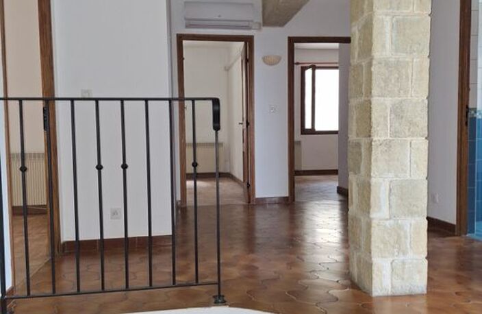 Maison de 135m2 à louer sur Sauveterre — photo 4