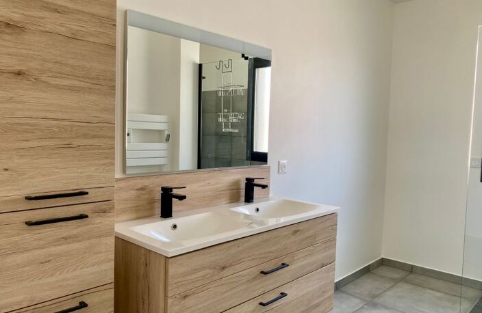 Maison de 94m2 à louer sur Chassieu — photo 5