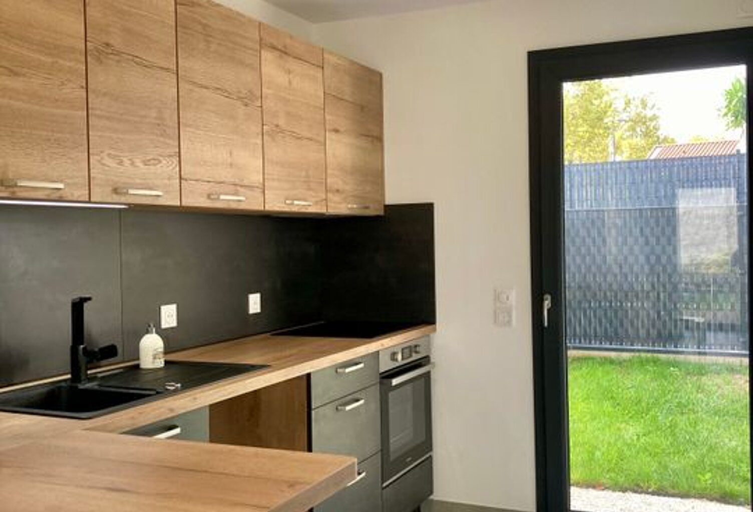 Maison de 86m2 à louer sur Chassieu — photo 1