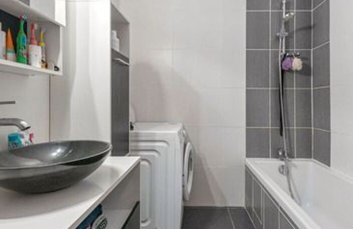 Appartement de 72m2 à louer sur Lyon 08 — photo 3