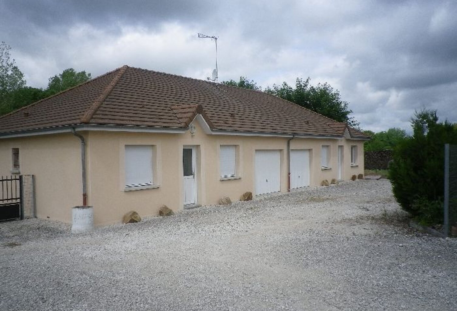 Maison de 70m2 à louer sur Mergey — photo 1