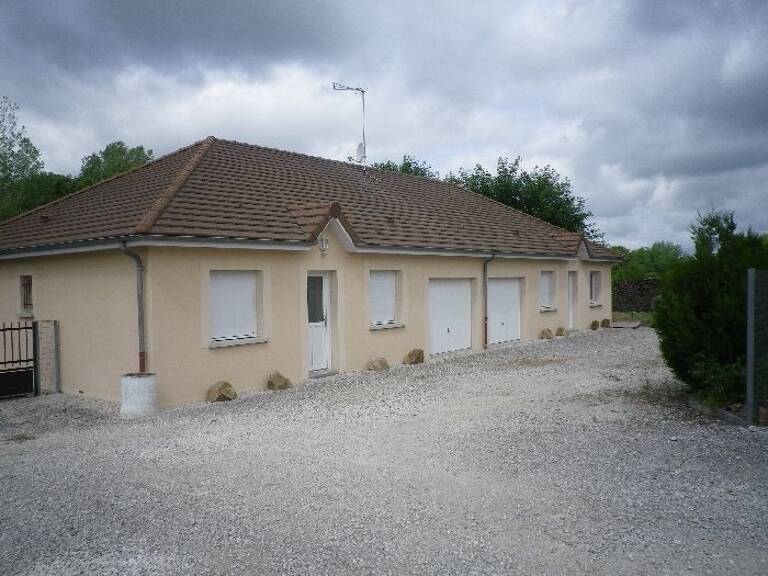 Maison de 70m2 à louer sur Mergey — photo 1