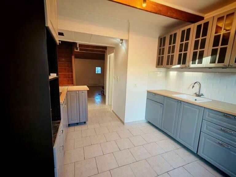 Maison de 70m2 à louer sur Roquemaure — photo 1