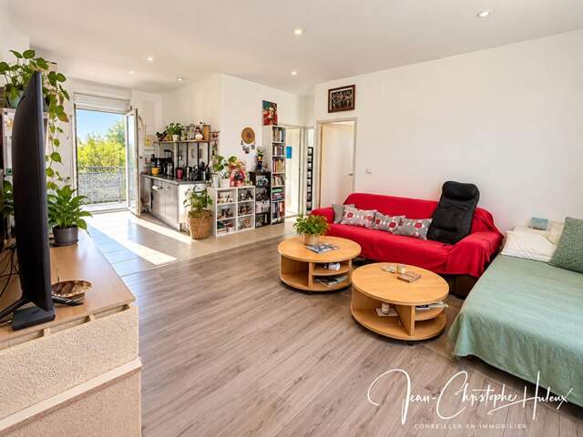 Appartement Nimes 3 pièce(s) 56 m2 - Vendu Loué - — photo du bien