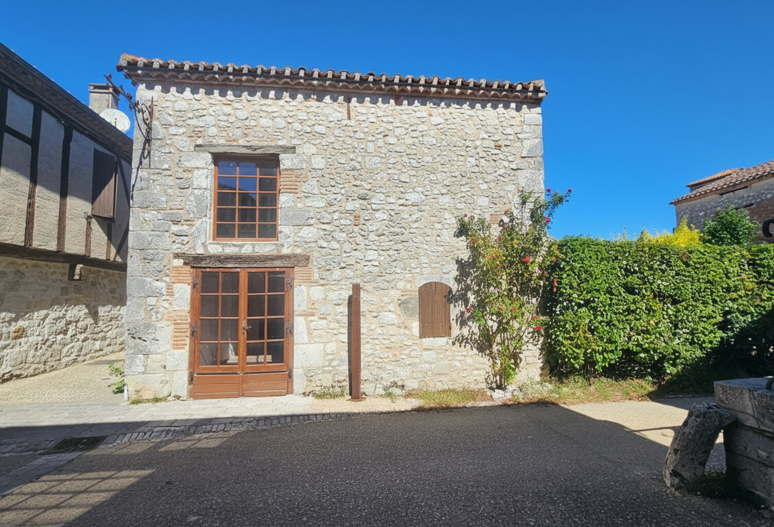 Maison ou local commercial Pujols 47300 4 pièce(s) 138 m2 — photo 1
