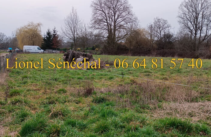 Terrain à bâtir entièrement plat de 1 761 m2 à Saint Corneille — photo 2