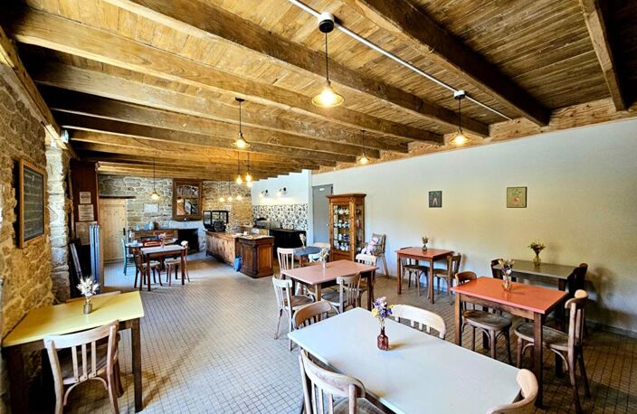 LANVÉNÉGEN - MAISON ET/OU COMMERCE DE CHARME DE 298M² - LUMINEUSE ET EN PARFAIT ÉTAT - SUR TERRAIN DE  PLAT DE 3.500 M2 - PRIX : 317.700 — photo 3
