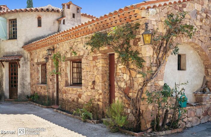 Bastide 7 pièces avec piscine et terrain de 13 000 m2 - Massif de l'Estérel — photo 3