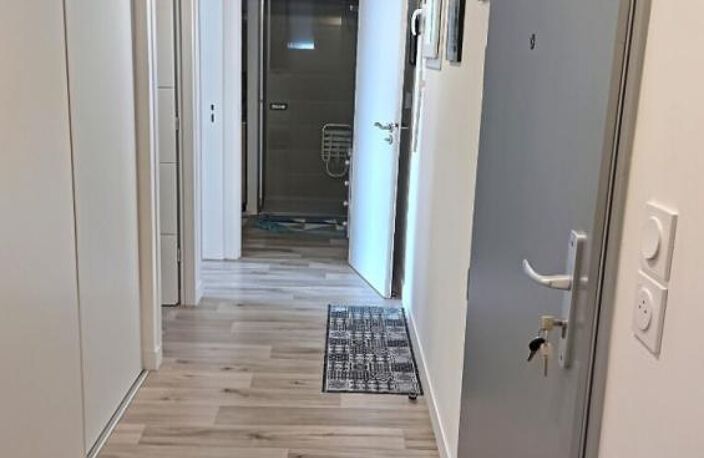VIAGER OCCUPÉ : Appartement T3 (65 m2) en rez-de-jardin — photo 4