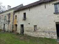 LERNÉ (37500) : Ensembles de Bâtisses à rénover (315 m2) — photo 2