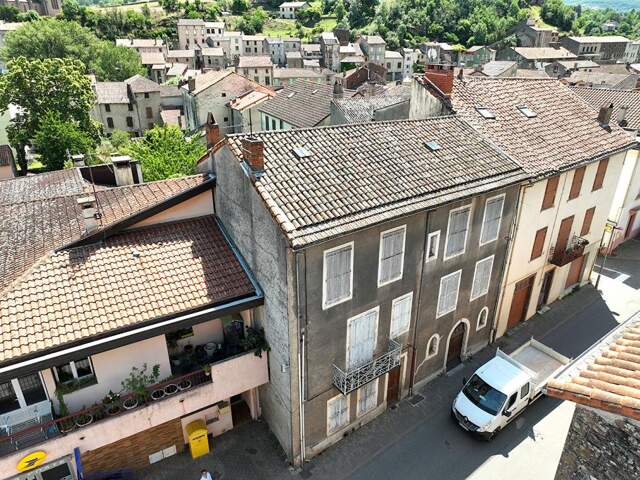 Ancien couvent 18 pièces - 13 chambres  de 272 m2 POTENTIEL ENORME — photo du bien