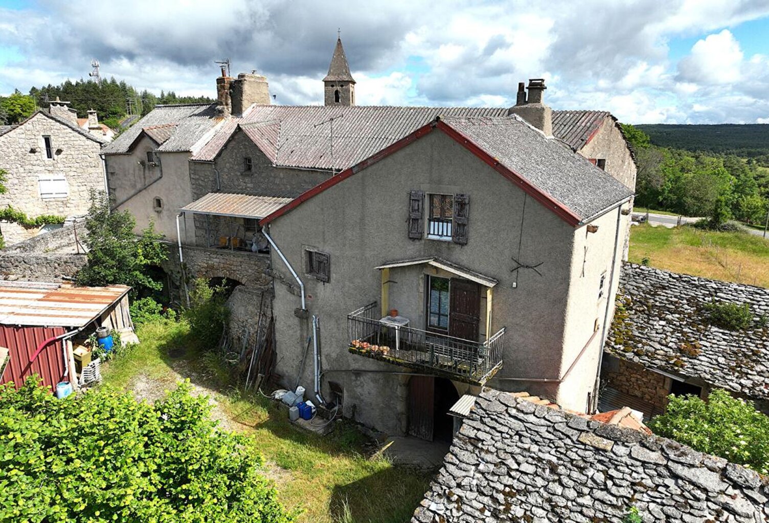 MAISON EN PIERRE AVEC POTENTIEL  SECTEUR GORGES DU TARN AVEC VUE & NATURE — photo 1