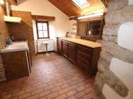 Ensemble immobilier avec gîte et potentiel second gîte - Maison T7 de 211 m² sur terrain arboré — photo 4