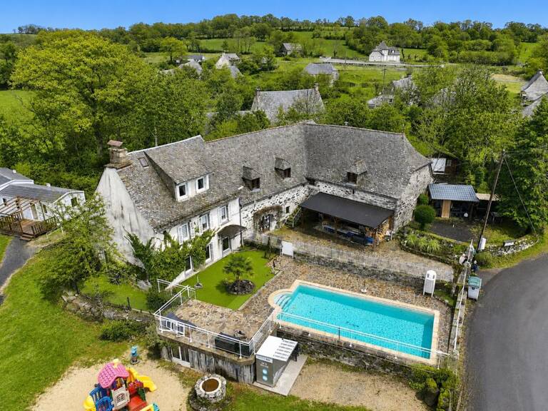 À VENDRE  DOMAINE TOURISTIQUE - AUBRAC — photo 1