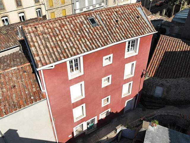 MAISON DE CARACTÈRE 180 m²  AVEC EXTERIEUR ET SOUS-SOL INTÉGRAL - DPE C — photo du bien