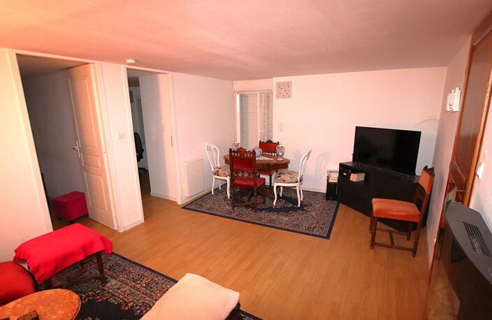 MAISON DE CARACTÈRE 180 m²  AVEC EXTERIEUR ET SOUS-SOL INTÉGRAL - DPE C — photo 4