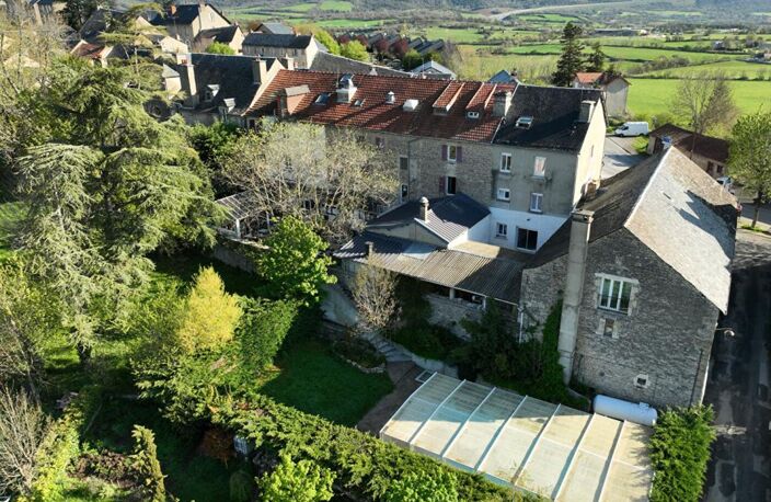 Hôtel Restaurant avec bar Licence IV - Vente murs et fonds - Axe A75 — photo 2