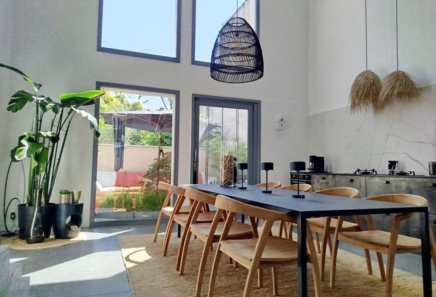 Sublime Maison d'architecte Saint Maximin La Sainte Baume 190 m2 avec terrasse et garage — photo 1
