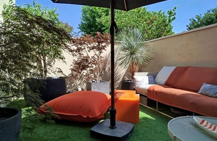 Sublime Maison d'architecte Saint Maximin La Sainte Baume 190 m2 avec terrasse et garage — photo 2