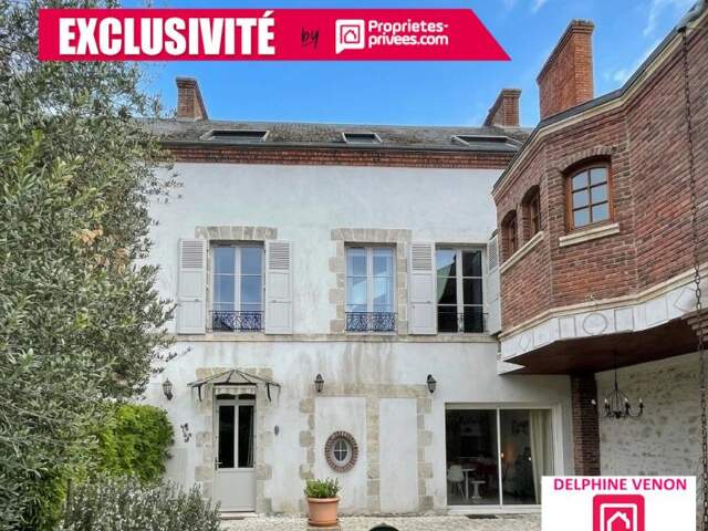 Maison bourgeoise de 225 m² classe énergie C avec double garage et jardin en centre ville de Châteauneuf sur Loire — photo du bien