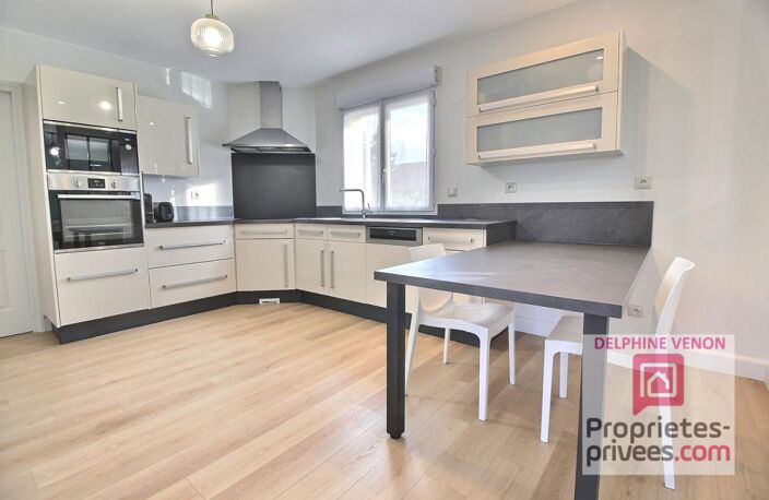 Exclusivité - Maison de plain pied classe énergie C avec 4 chambres , combles aménageables et garage sur un terrain de 1000 m² à Châteauneuf Sur Loire — photo 5