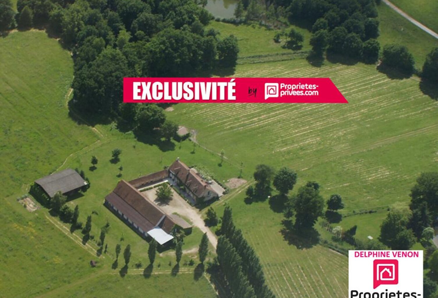 Exclusivité - Propriété avec beaucoup de cachet proche de Tigy ; Longère, Ecuries, piste d'entrainement, prés, bois et plan d'eau sur  20 hectares environ — photo 1