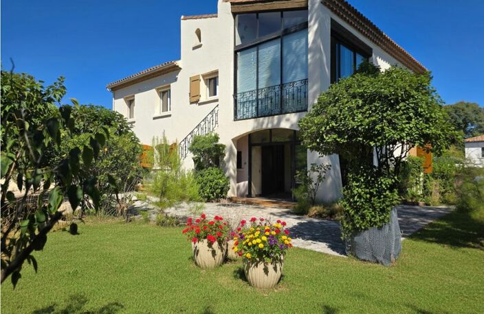 SAINT-GÉLY-DU-FESC : VILLA 7 PIÈCES 176 M²  + PISCINE + GARAGE - FORT POTENTIEL PATRIMONIAL — photo 2