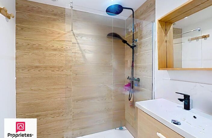 RIANS Appartement T2 45 m² RDC — photo 3