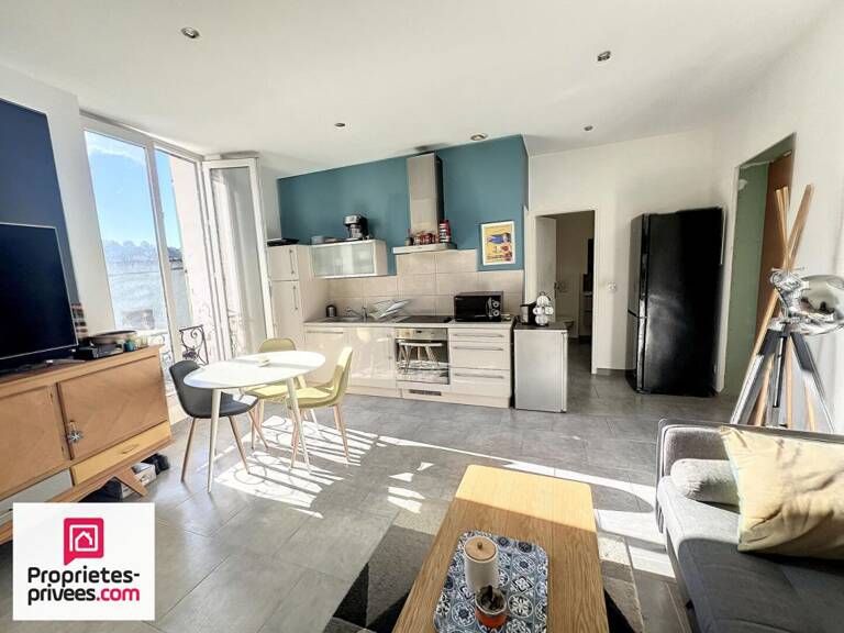 RIANS Appartement T2 loué refait à neuf Plein sud — photo 1