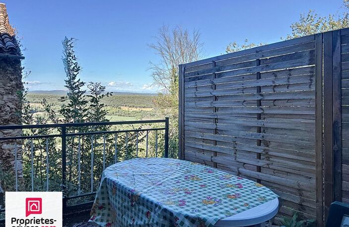 Maison de village traversante avec terrasse caves — photo 2