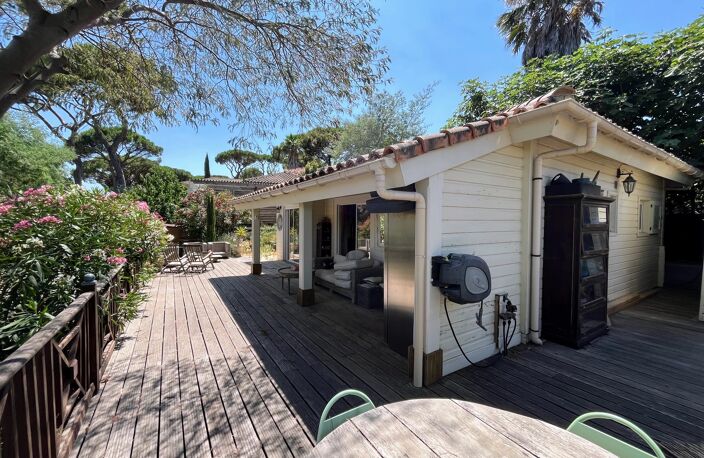 Chalet californien avec grande terrasse et de belles prestations — photo 2