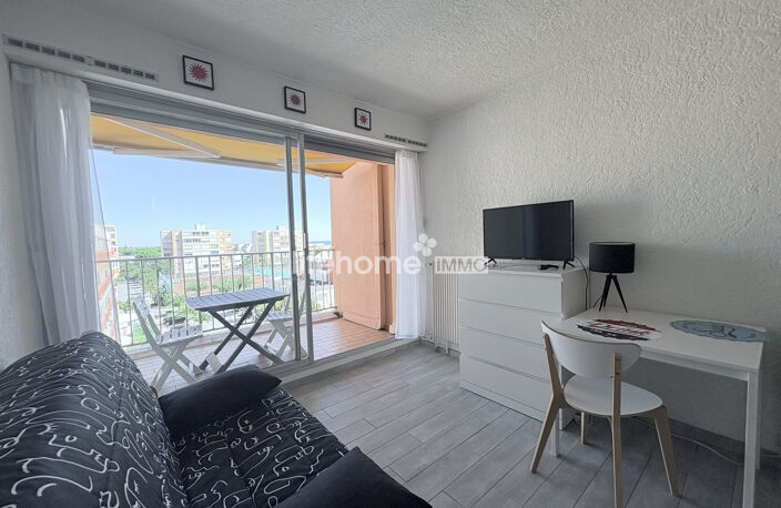 STUDIO MEUBLE EN PARFAIT ETAT AVEC TERRASSE VUE MER — photo 3