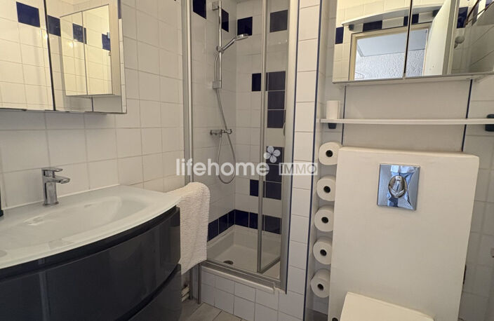 STUDIO MEUBLE EN PARFAIT ETAT AVEC TERRASSE VUE MER — photo 5
