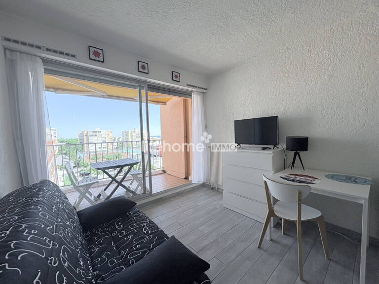 STUDIO MEUBLE EN PARFAIT ETAT AVEC TERRASSE VUE MER — photo 1