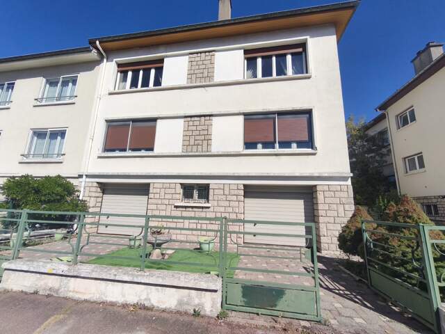 Maison 8 pièces 300 m&sup2; — photo du bien